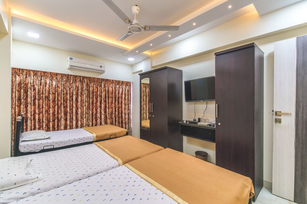 Photo of Bedroom in Malad West
