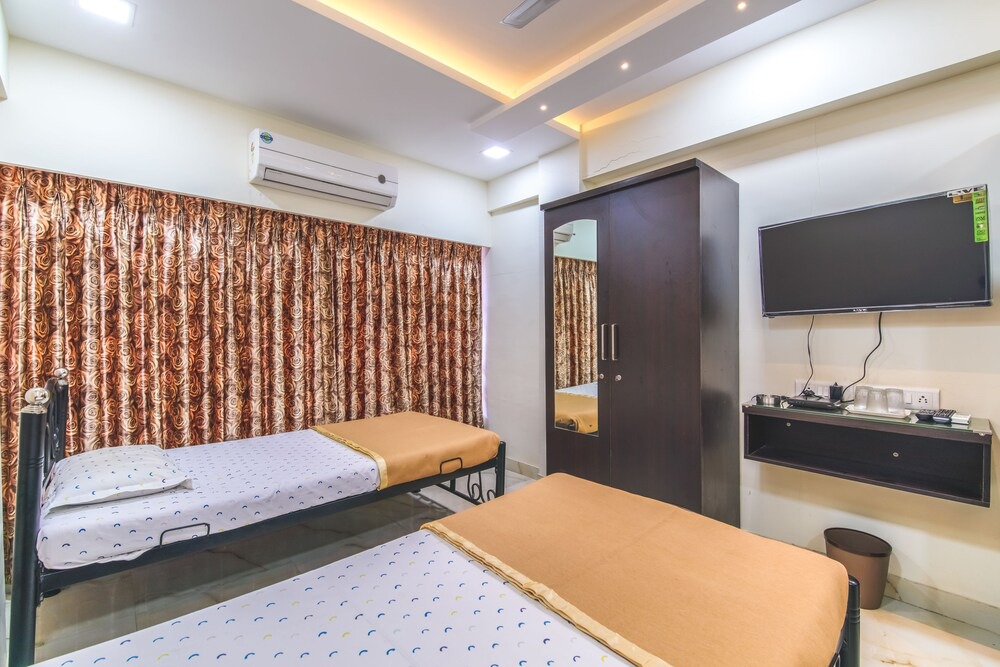 Photo of Bedroom in Malad West
