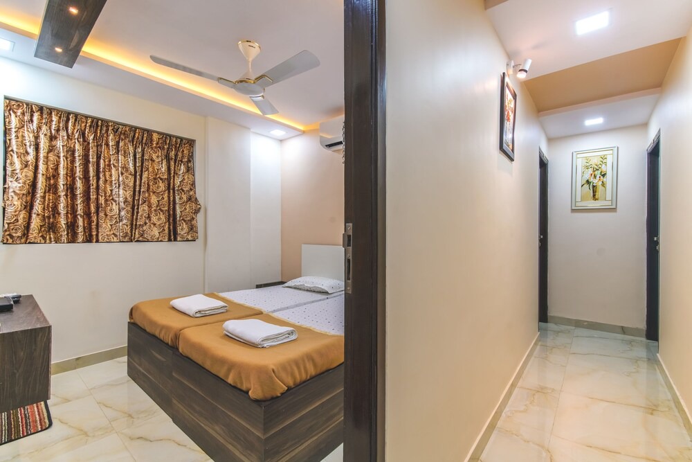 Photo of Bedroom in Malad West