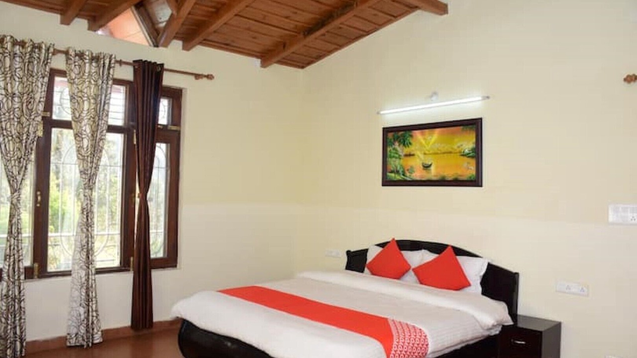 Photo of Bedroom in Bhimtal