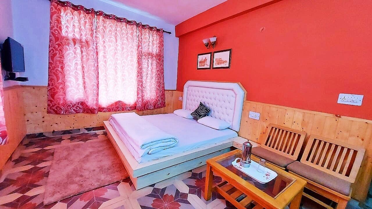 Photo of Bedroom in Jagatsukh