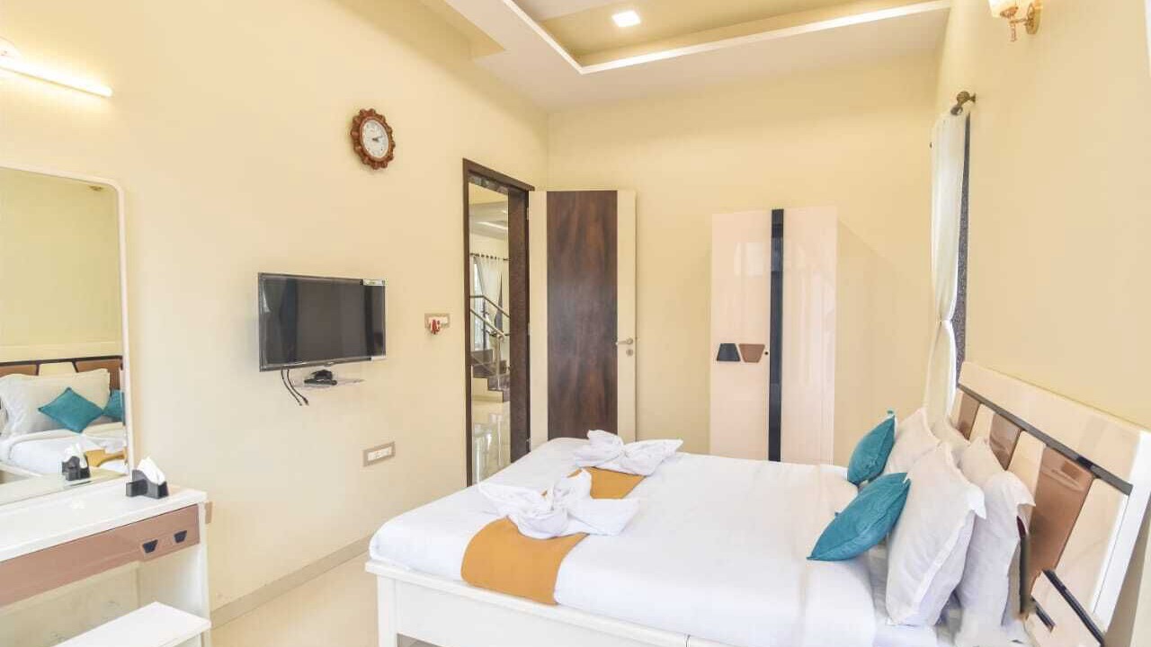 Photo of Bedroom in Lonavala