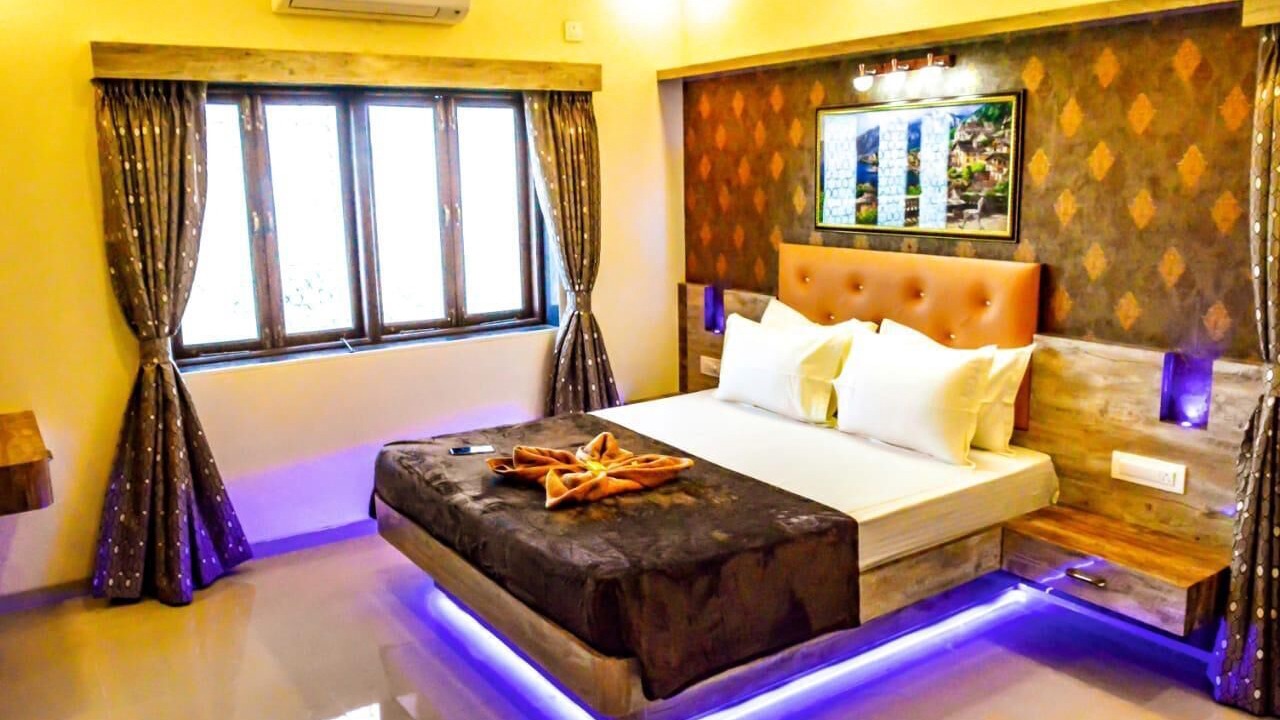Photo of Bedroom in Mahabaleshwar