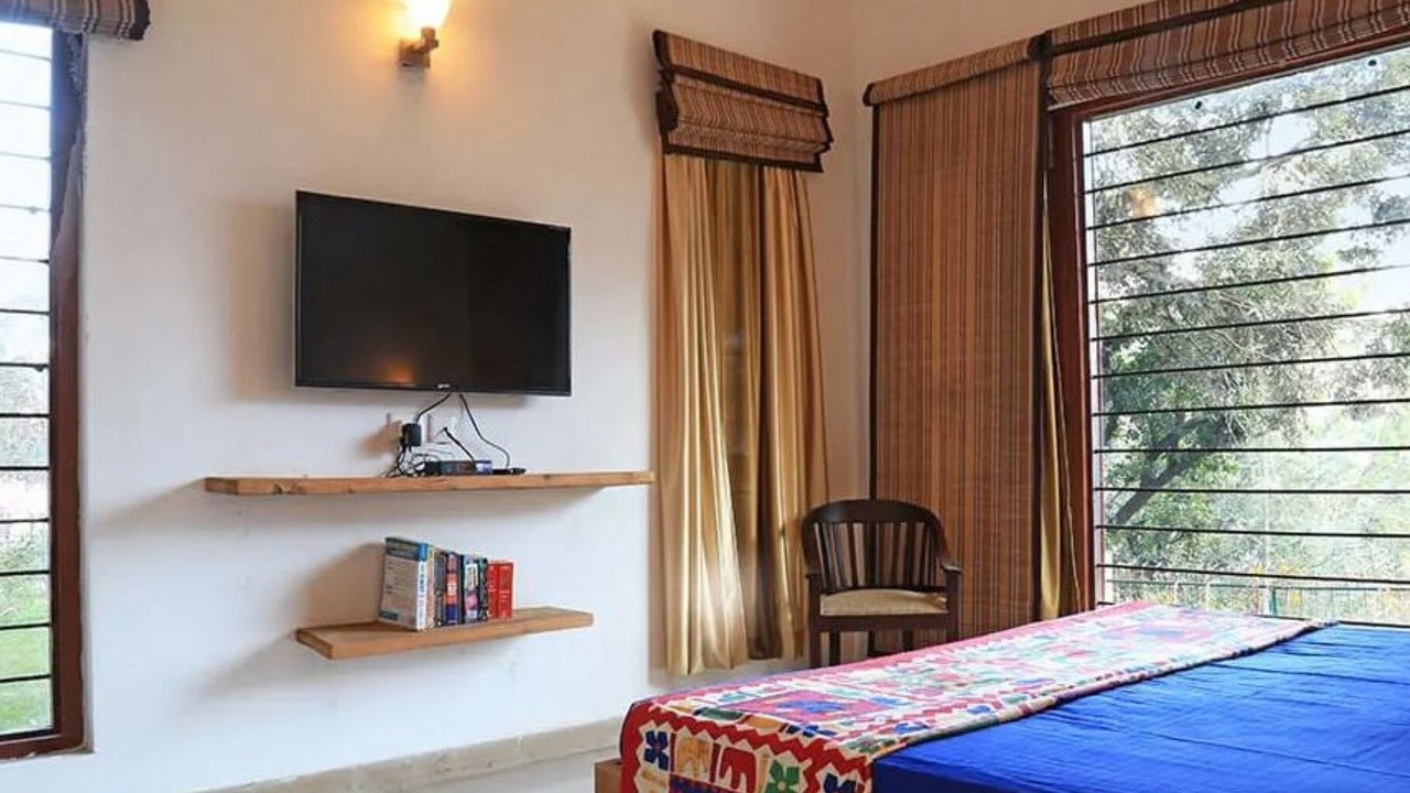 Photo of Bedroom in Bhimtal