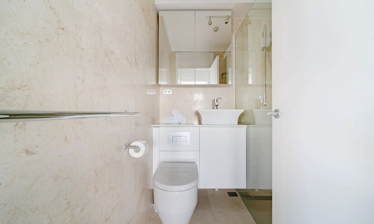 Photo of Bathroom in McMahons Point