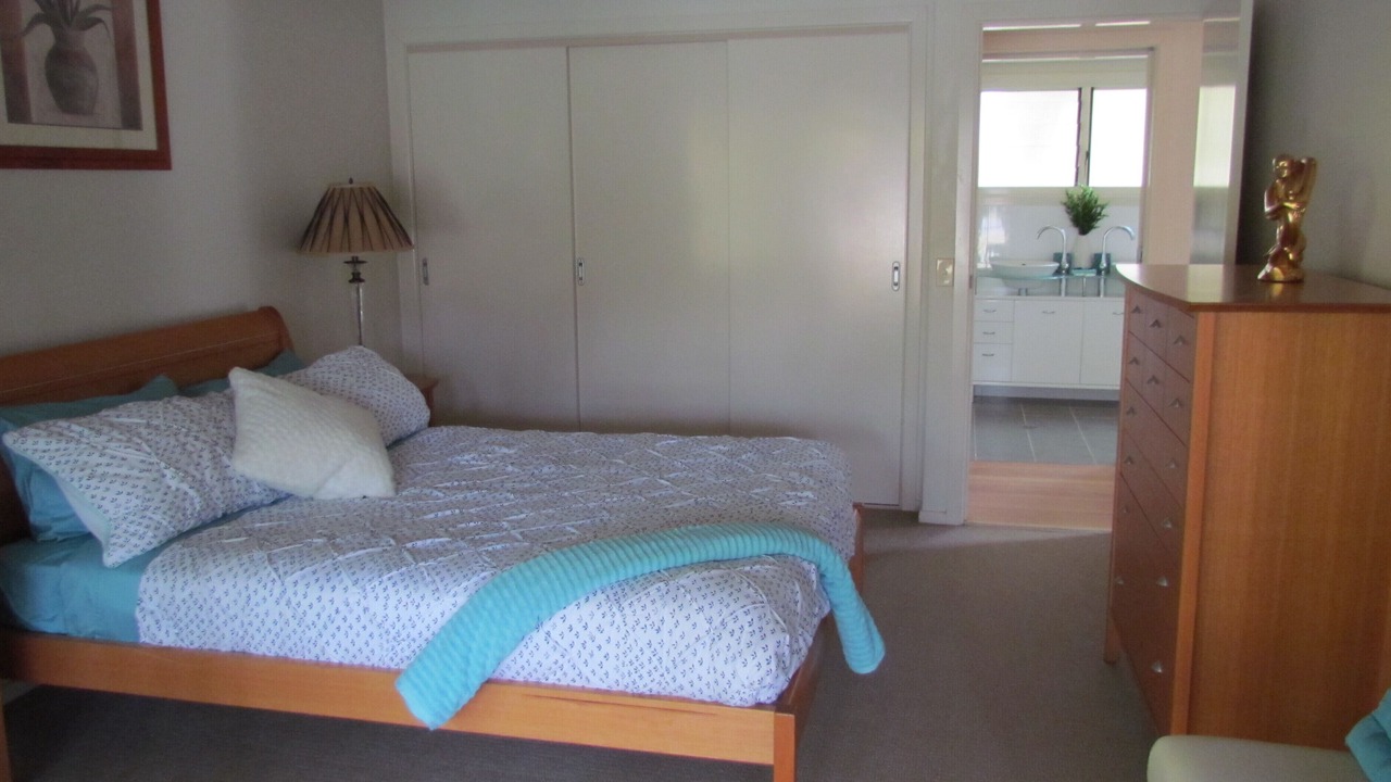 Photo of Bedroom in Emerald Beach