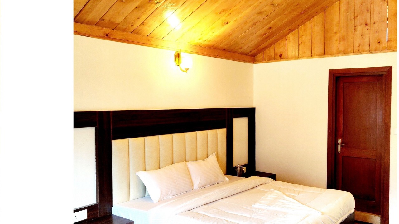 Photo of Bedroom in Simsa Village