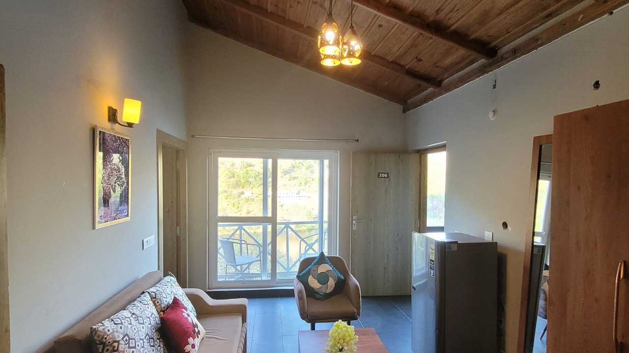 Photo of Livingroom in Bhimtal