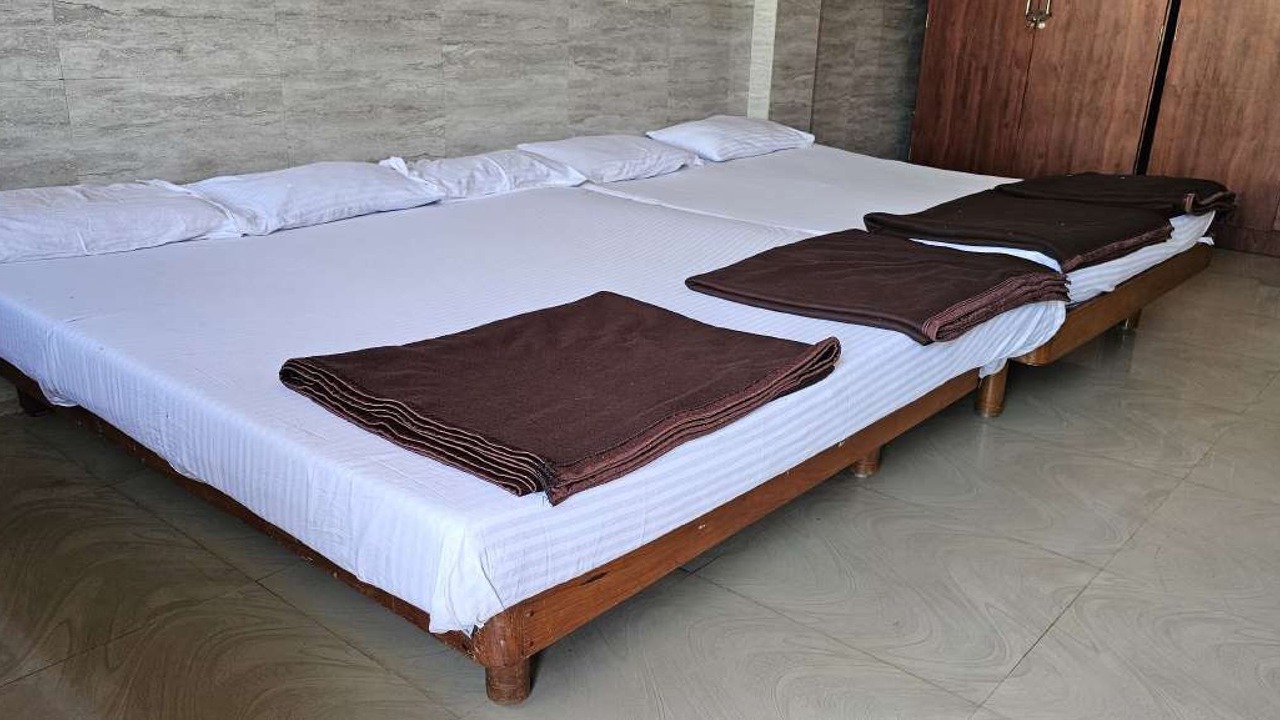 Photo of Bedroom in Murudeshwara