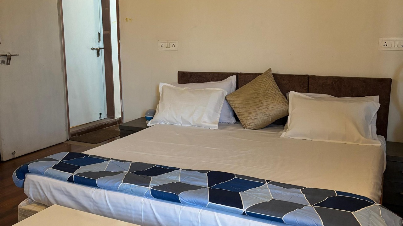 Photo of Bedroom in Bhopal