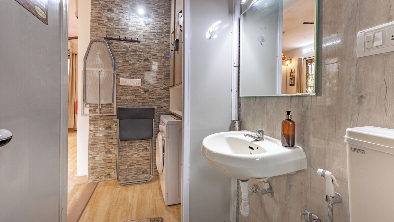 Photo of Bathroom in Sernabatim