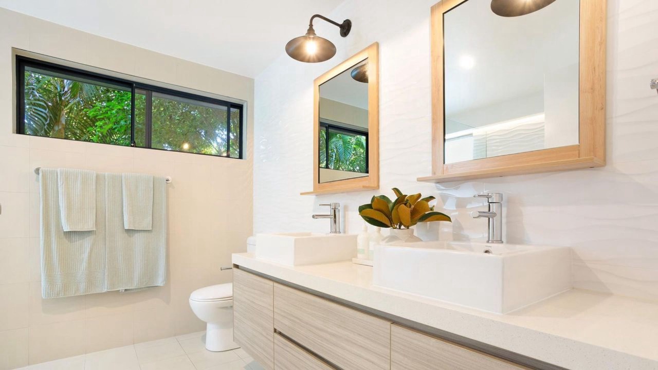 Photo of Bathroom in Suffolk Park