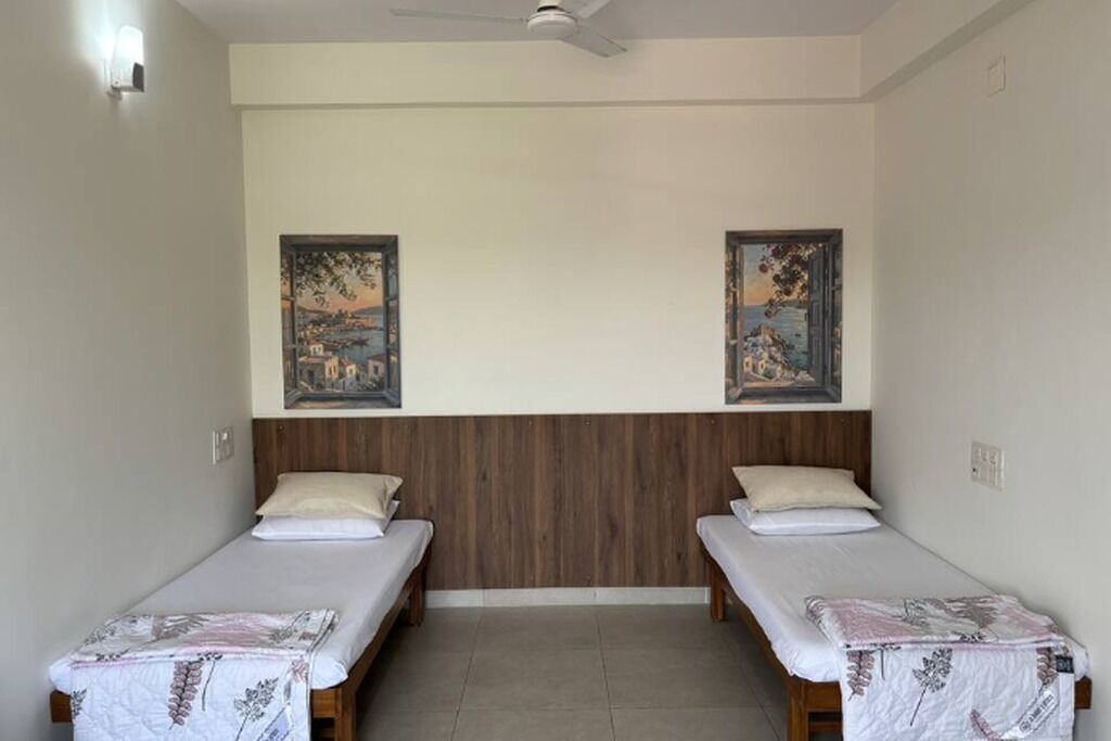 Photo of Bedroom in Gandhinagar