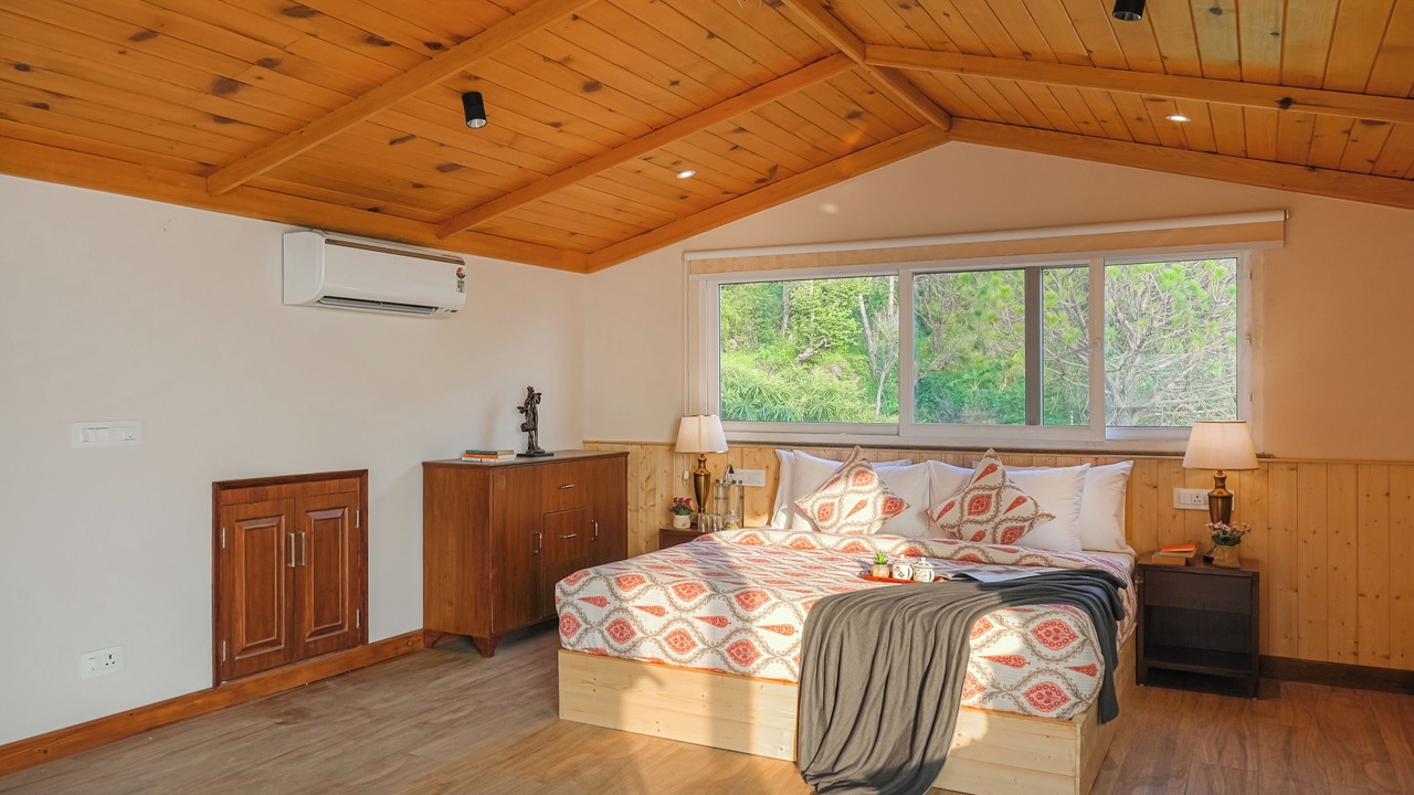 Photo of Bedroom in Kasauli