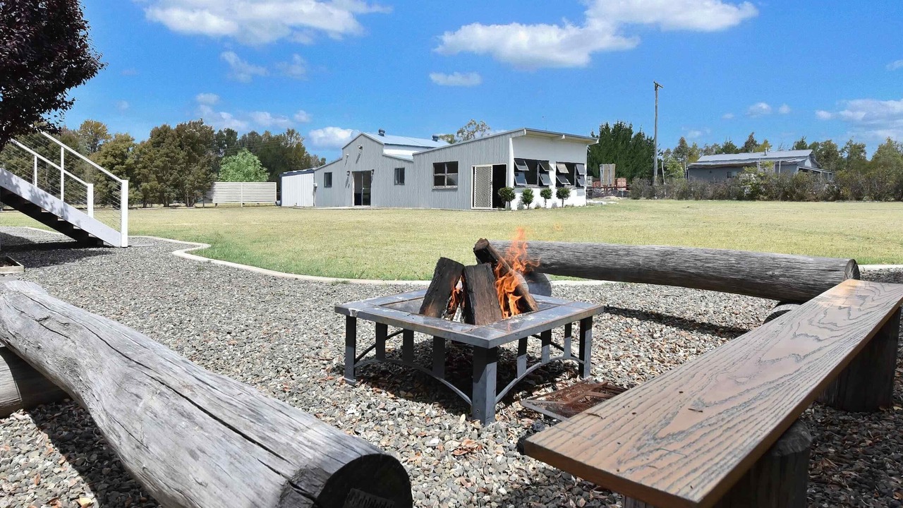 Photo of Outdoor in Broke