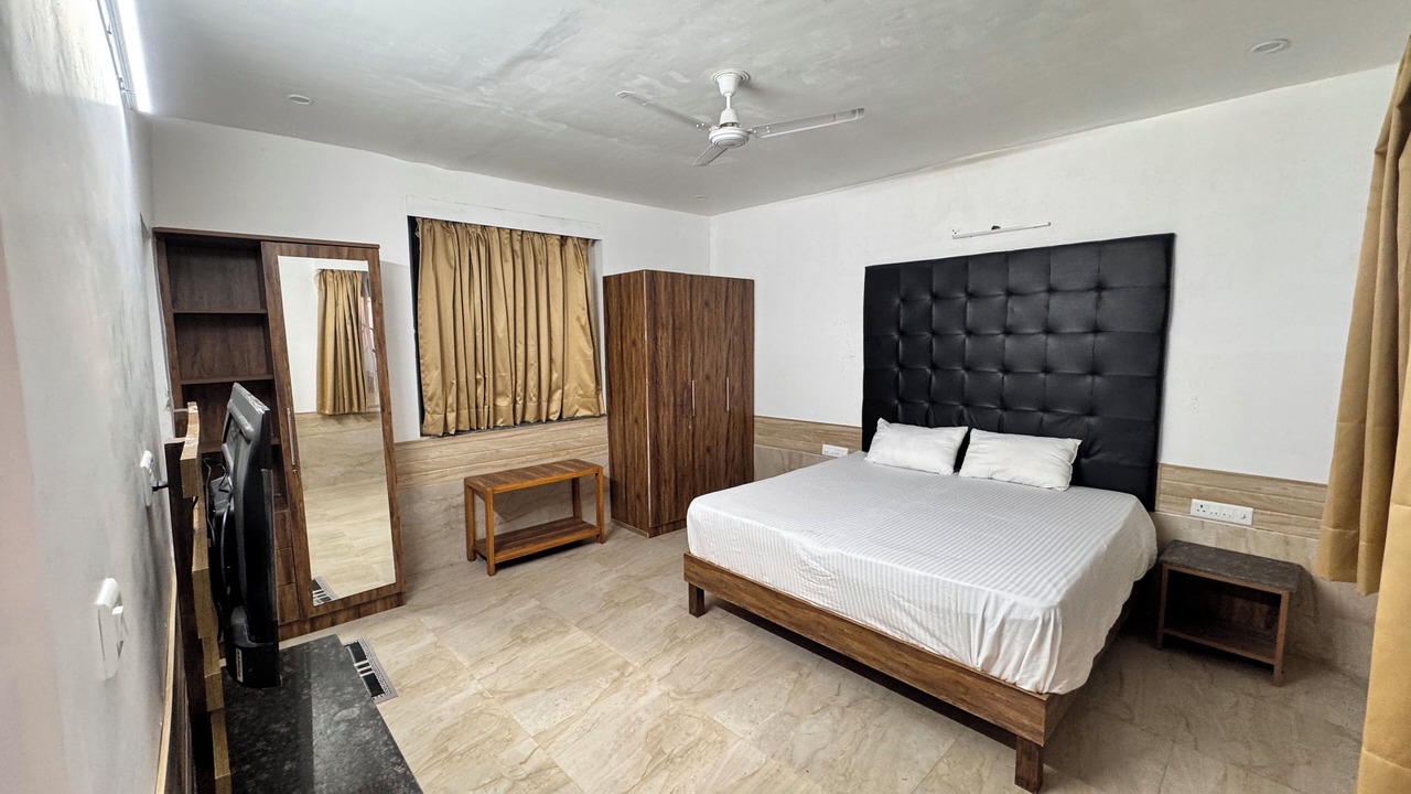 Photo of Bedroom in Lansdowne