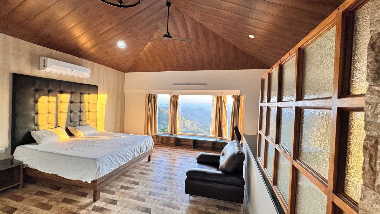 Photo of Bedroom in Lansdowne