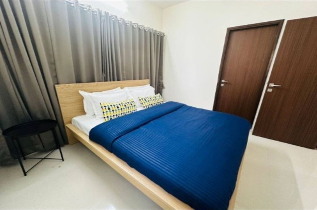 Photo of Bedroom in Malad East
