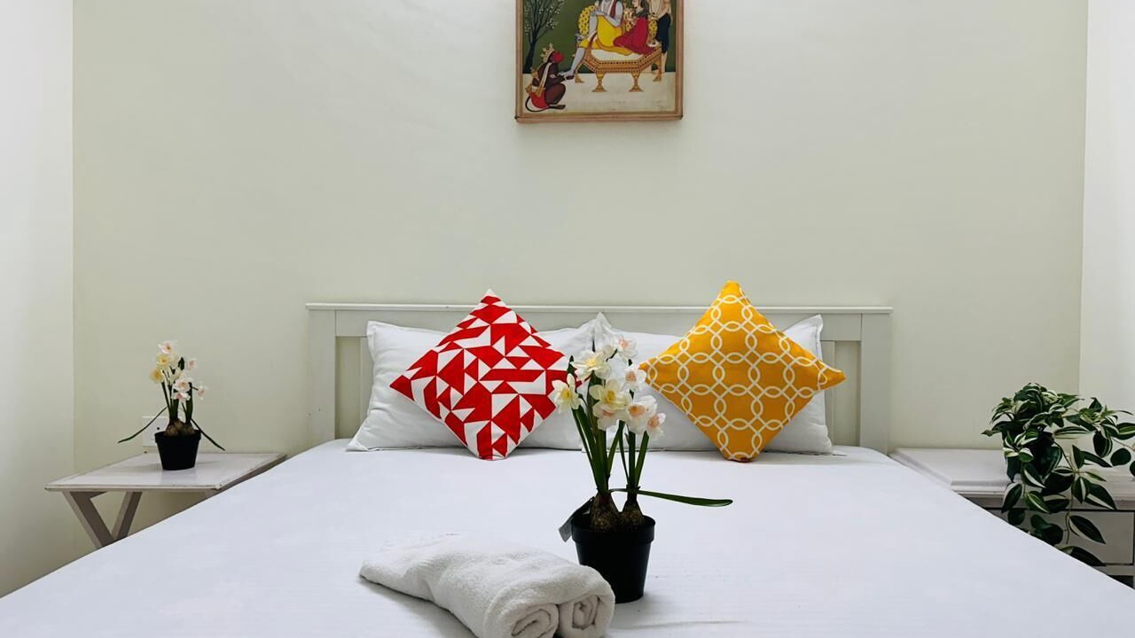 Photo of Bedroom in Malad East