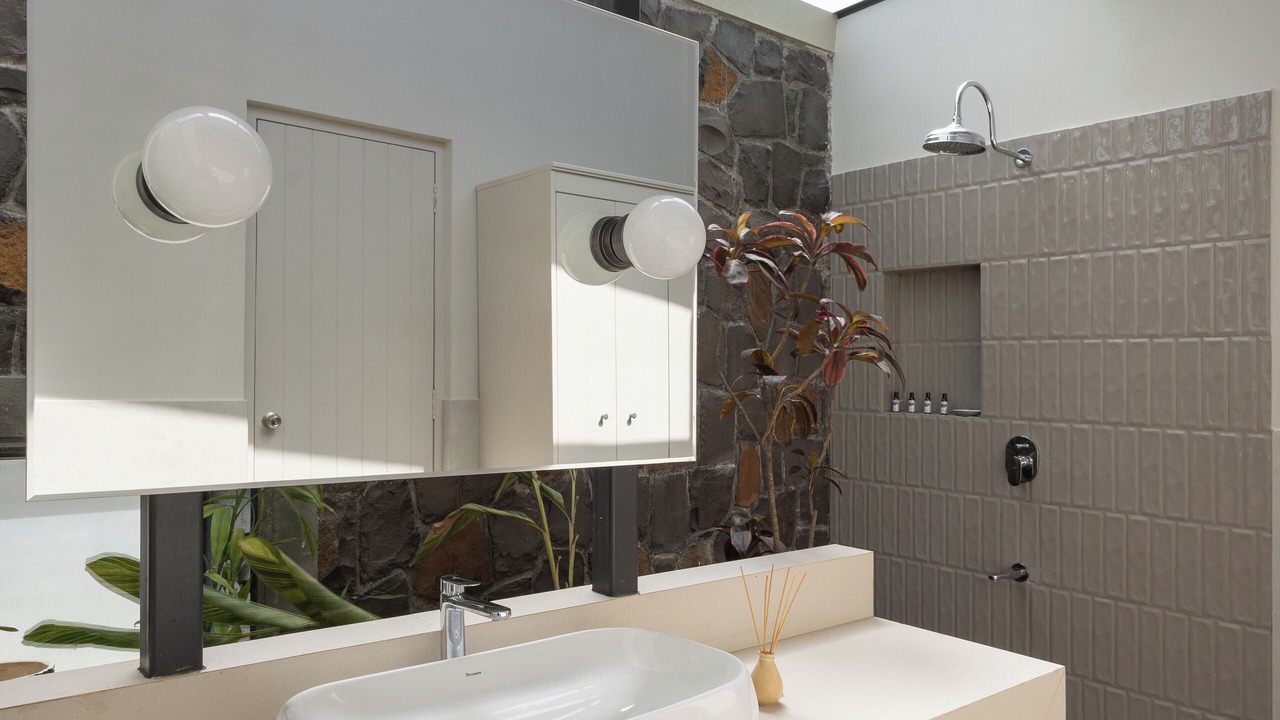 Photo of Bathroom in Mahiravani