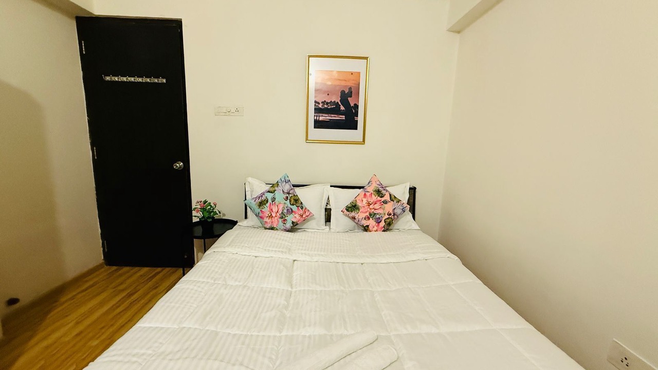 Photo of Bedroom in Parel
