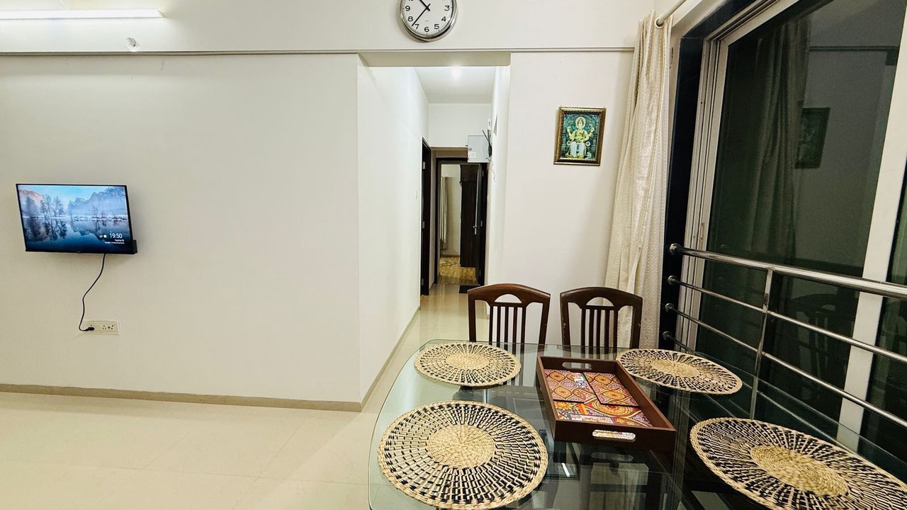 Photo of Others in Parel