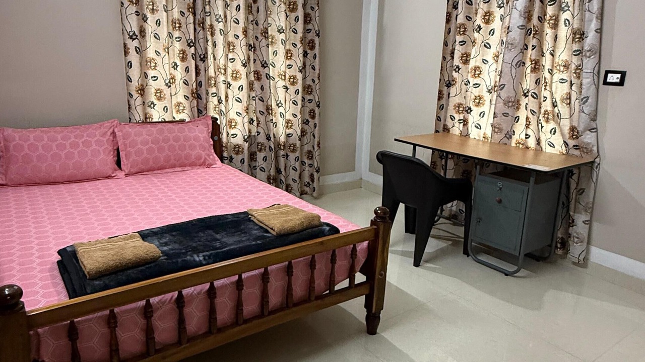 Photo of Bedroom in Thiruvananthapuram