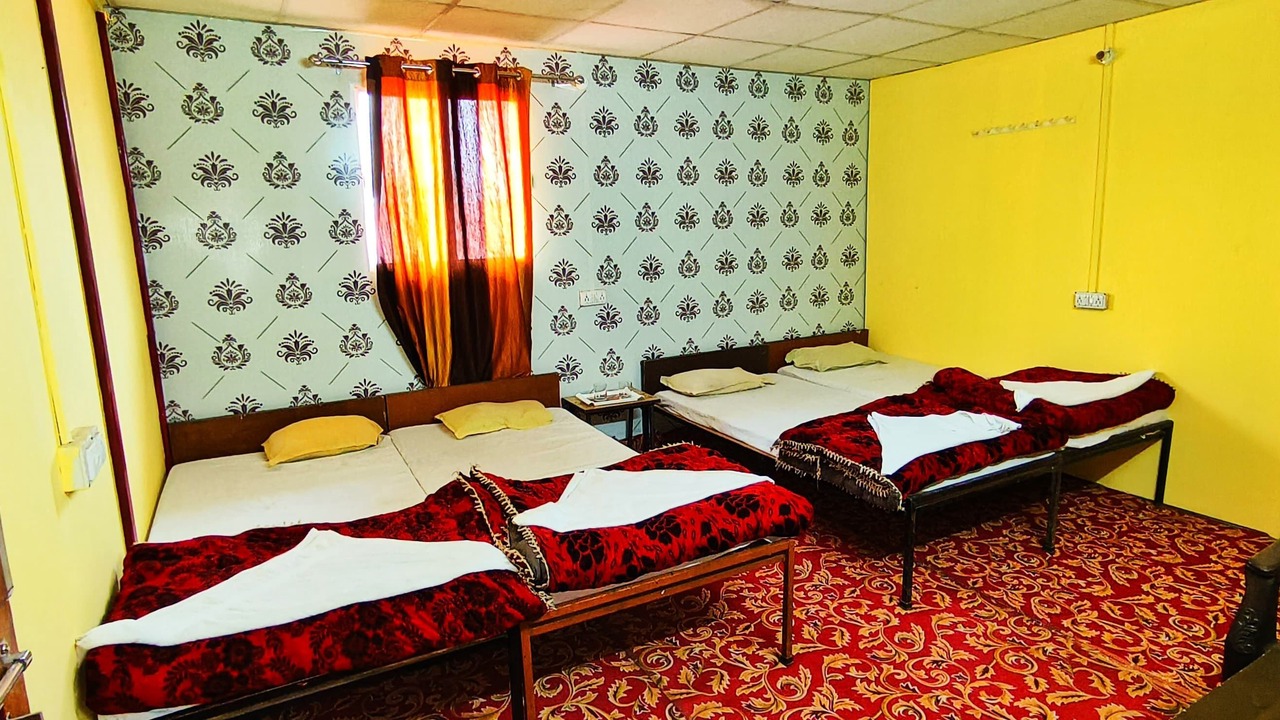 Photo of Bedroom in Trimbak