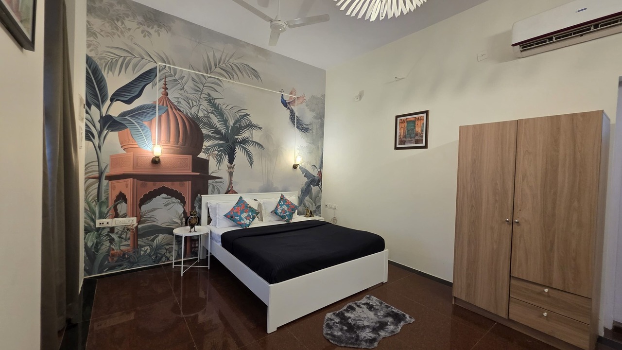 Photo of Bedroom in Malabar Hill