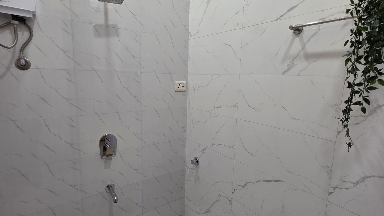 Photo of Bathroom in Malabar Hill