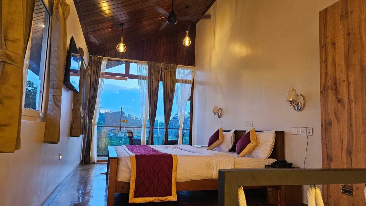 Photo of Bedroom in Valparai
