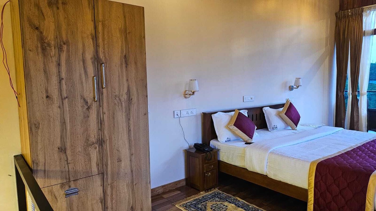 Photo of Bedroom in Valparai