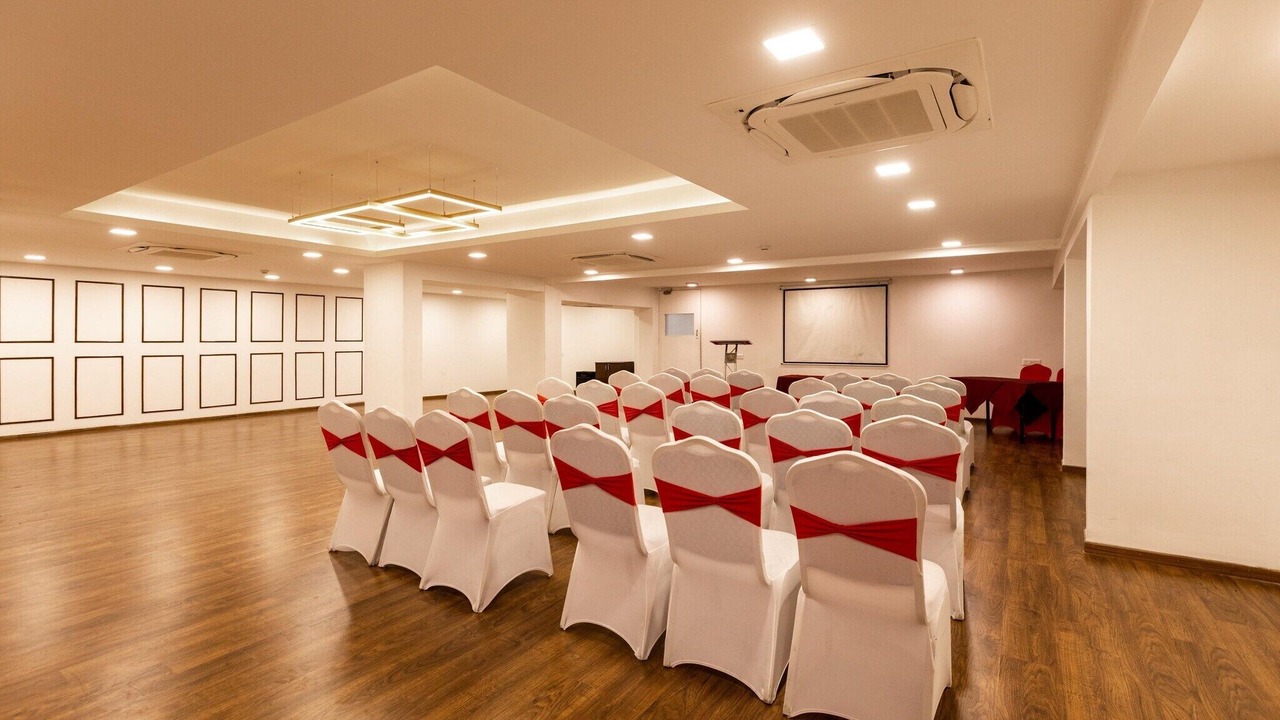 Photo of Bedroom in Ahmedabad City Centre