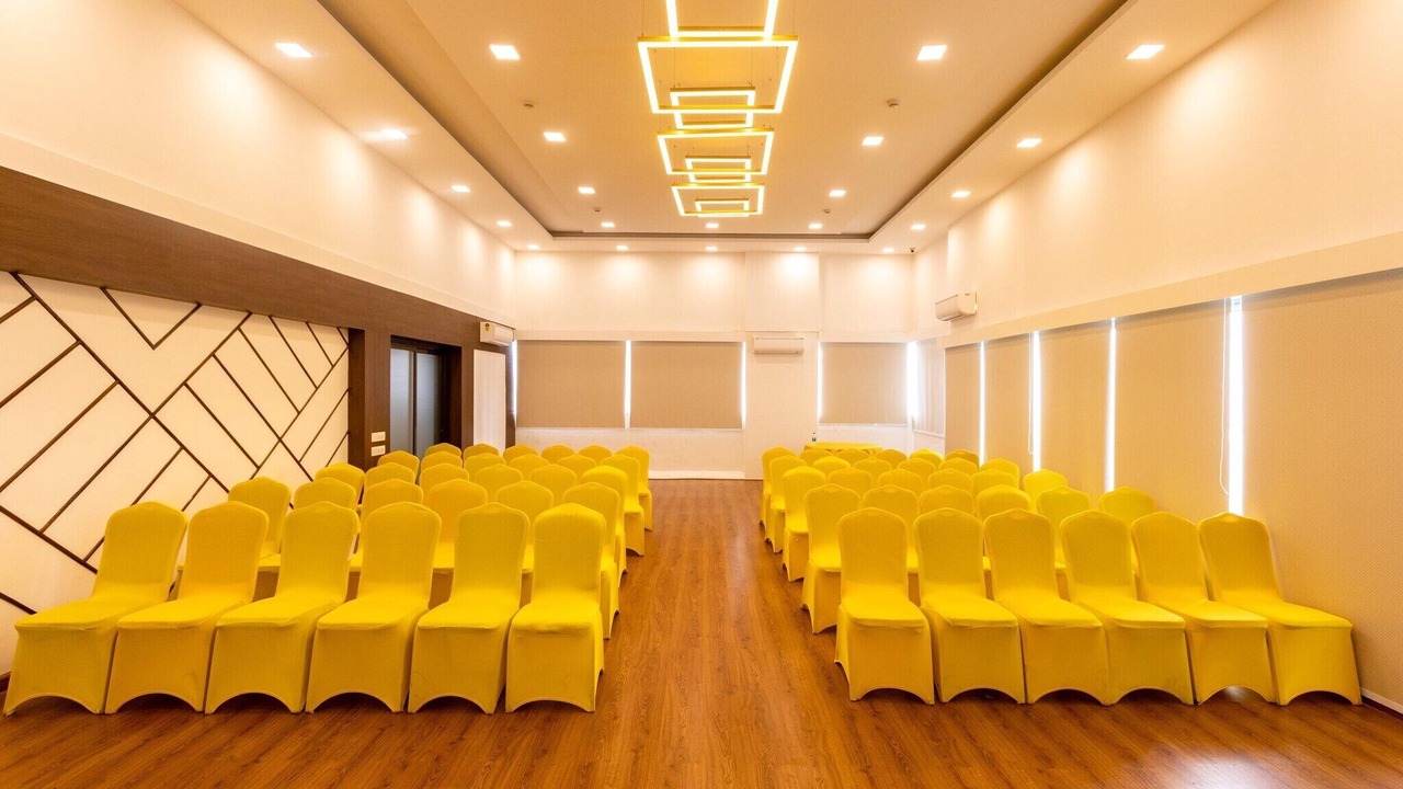 Photo of Bedroom in Ahmedabad City Centre