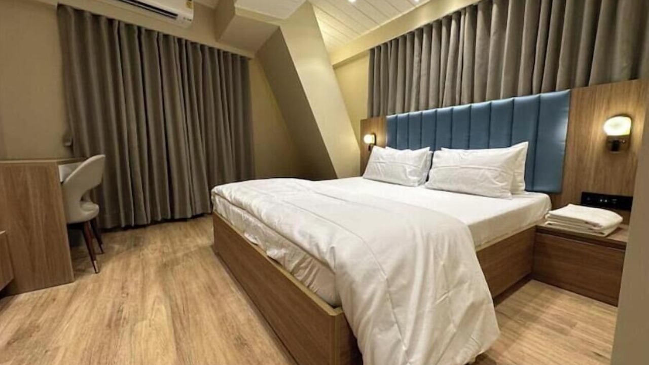 Photo of Bedroom in Khar