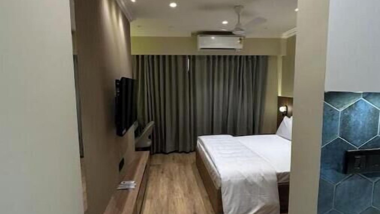 Photo of Bedroom in Khar