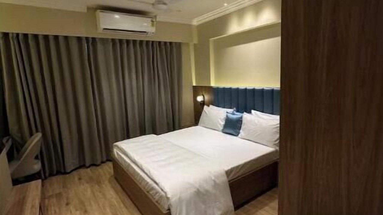 Photo of Bedroom in Khar