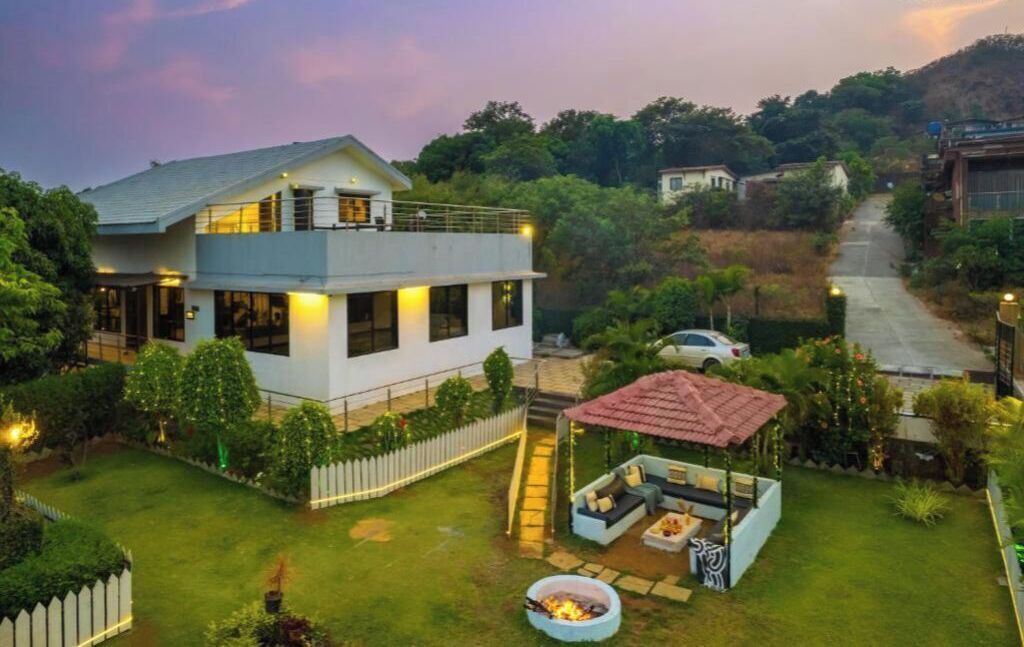 Photo of Patio Balcony in Aamby Valley City