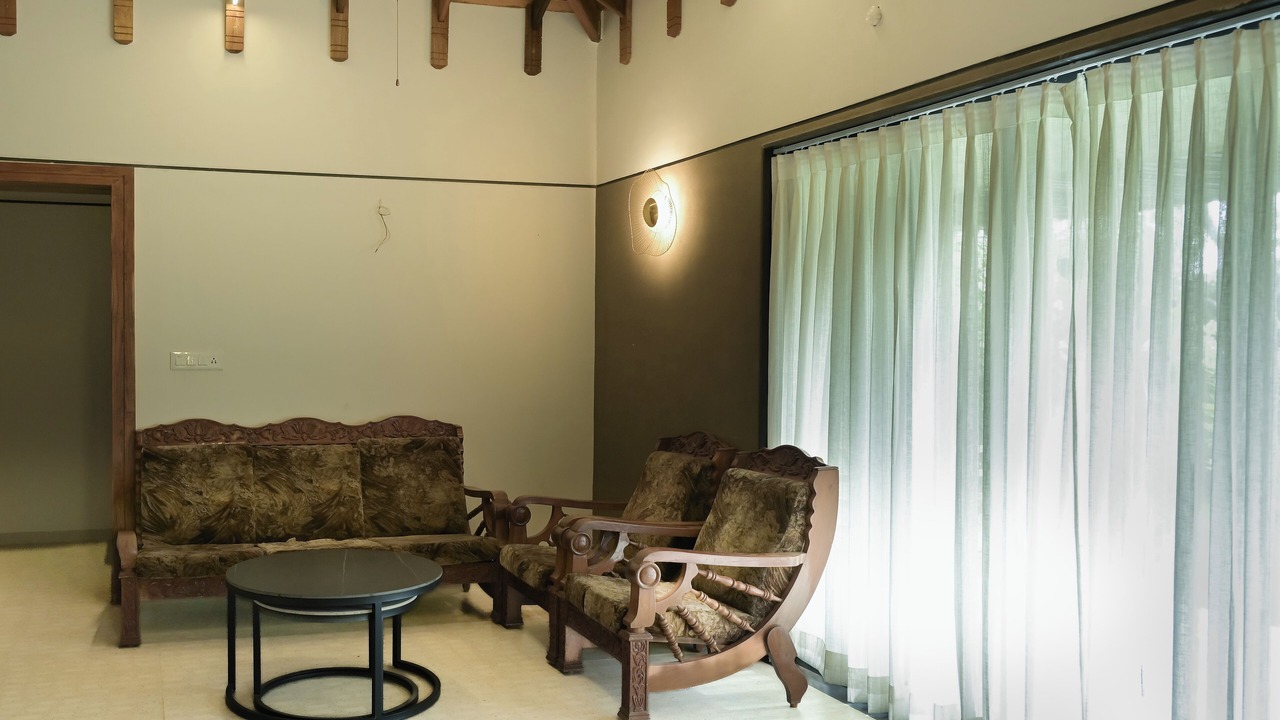 Photo of Livingroom in Devpar