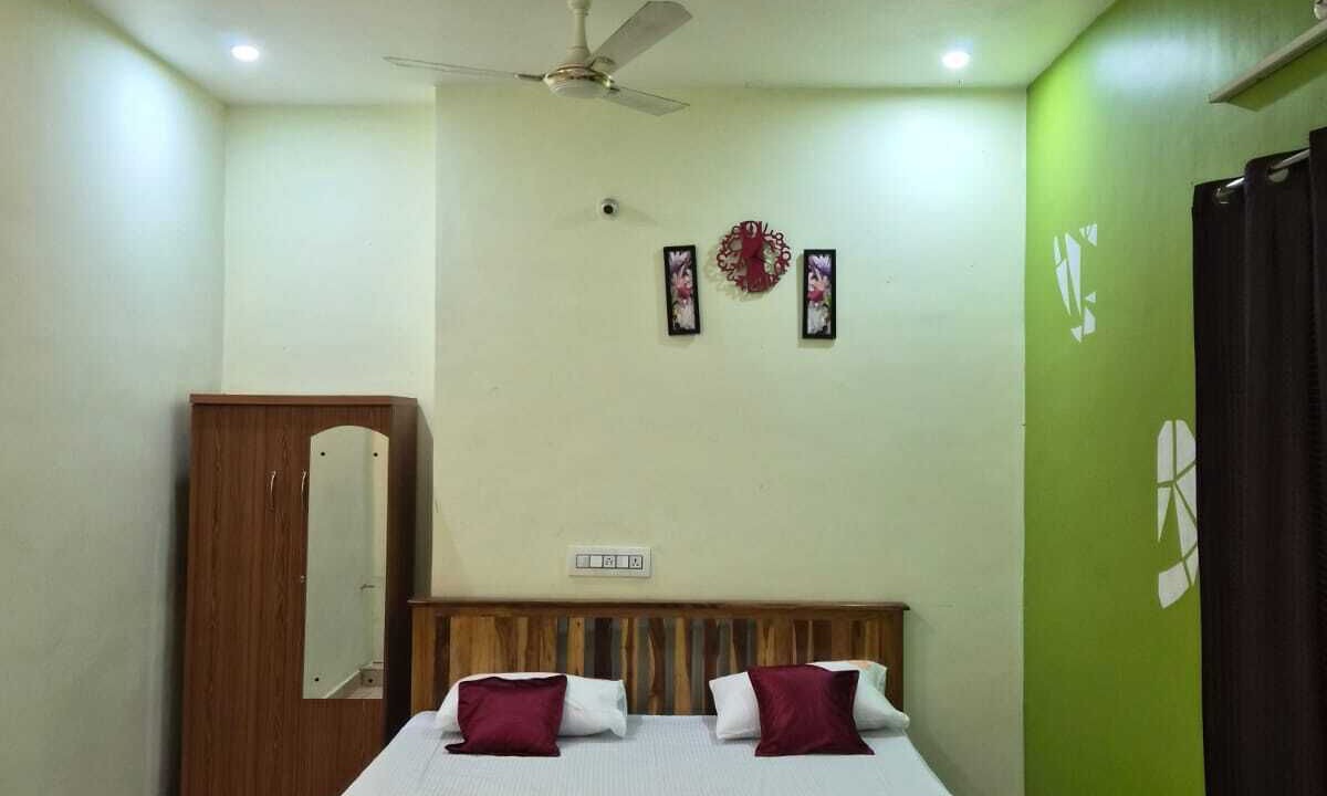 Photo of Bedroom in Yelagiri