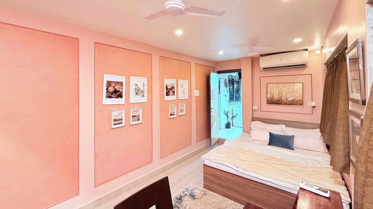 Photo of Bedroom in Versova