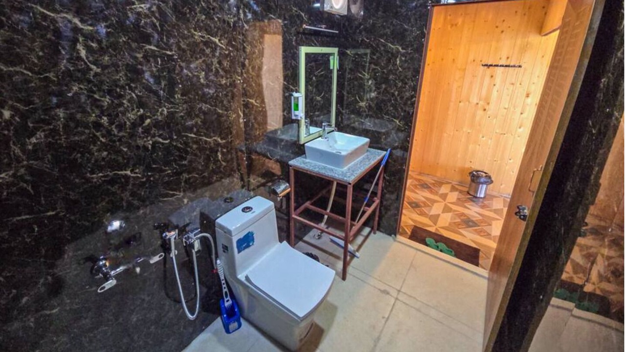 Photo of Bathroom in Tehri Range