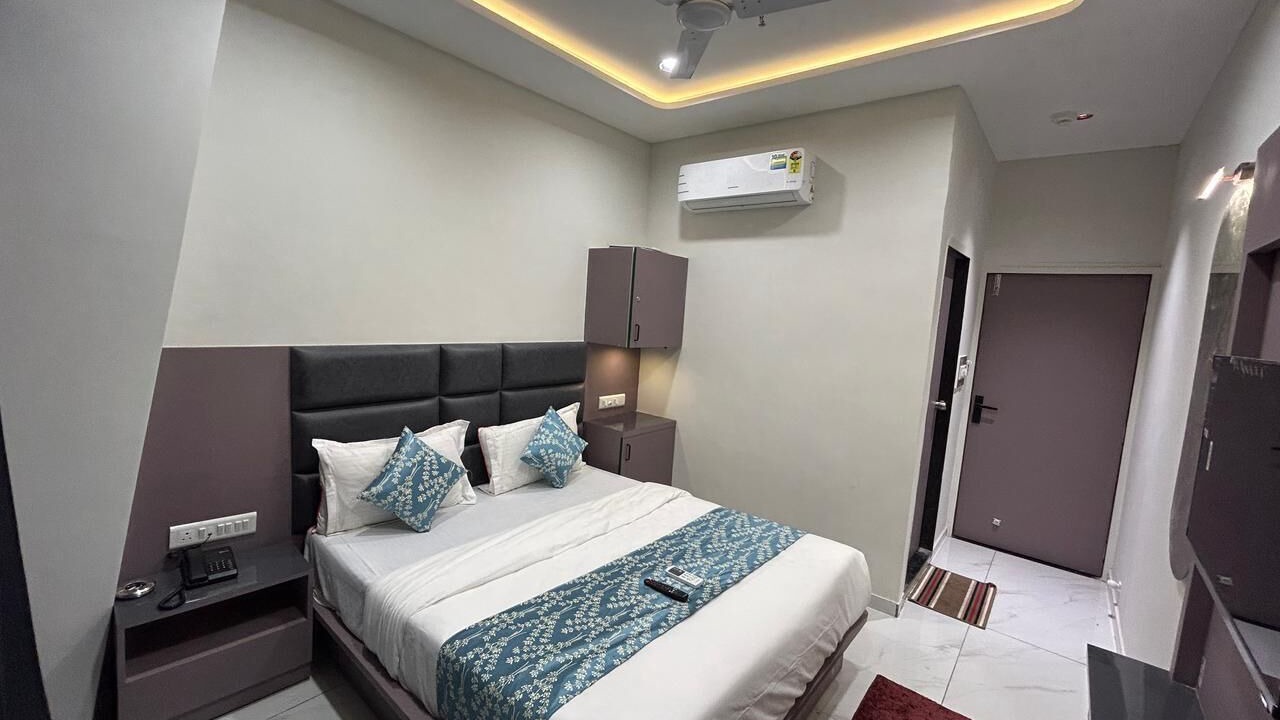Photo of Bedroom in Ahmedabad