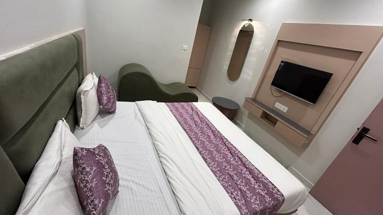 Photo of Bedroom in Ahmedabad