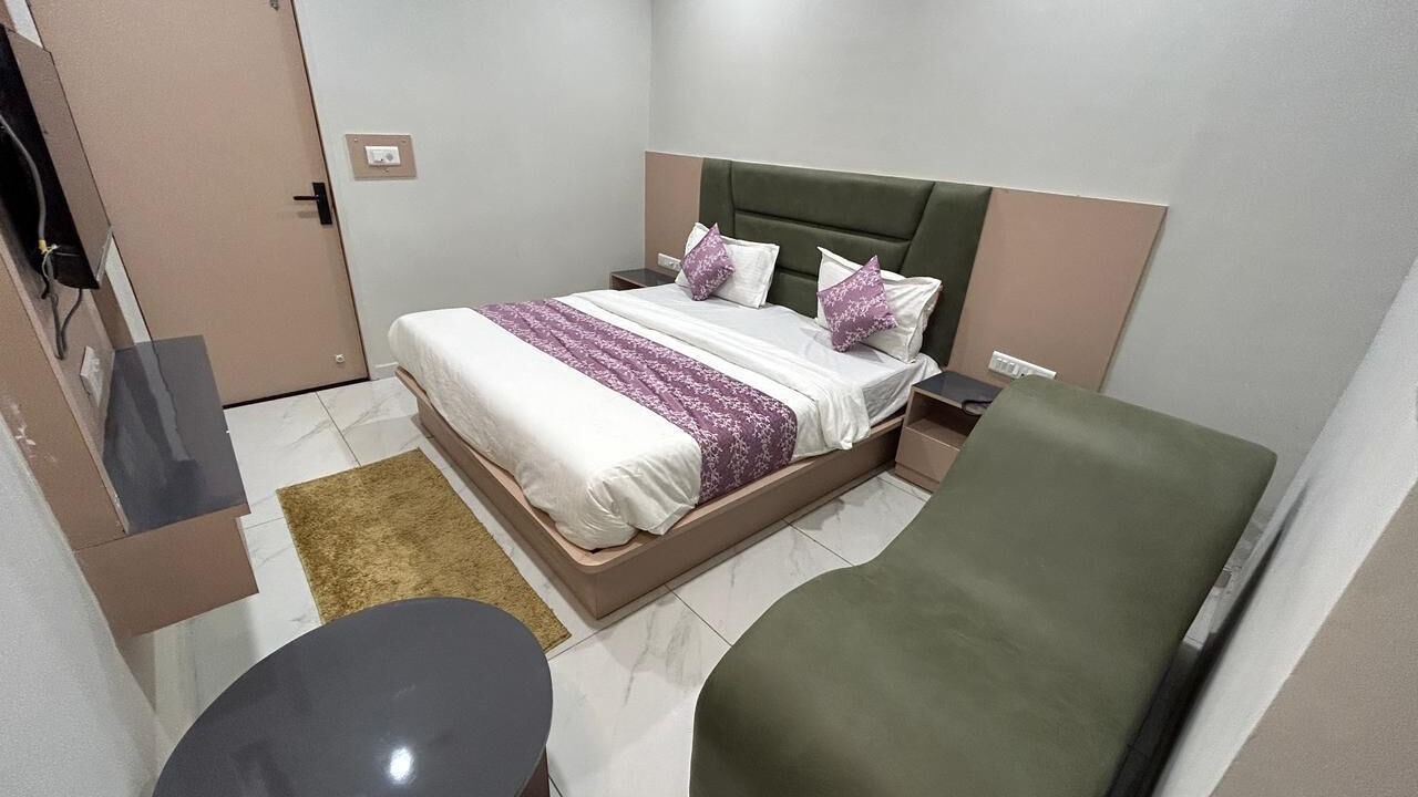 Photo of Bedroom in Ahmedabad