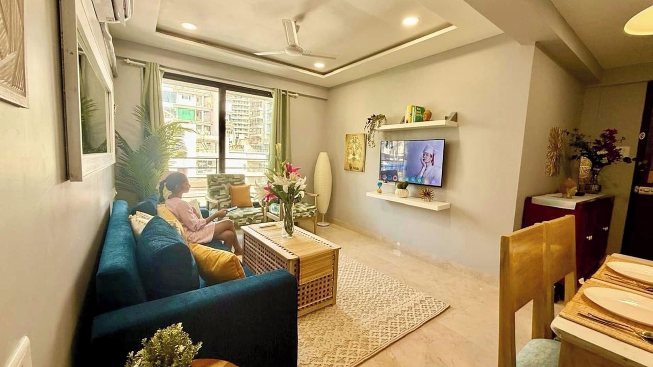 Photo of Livingroom in Pali Hill