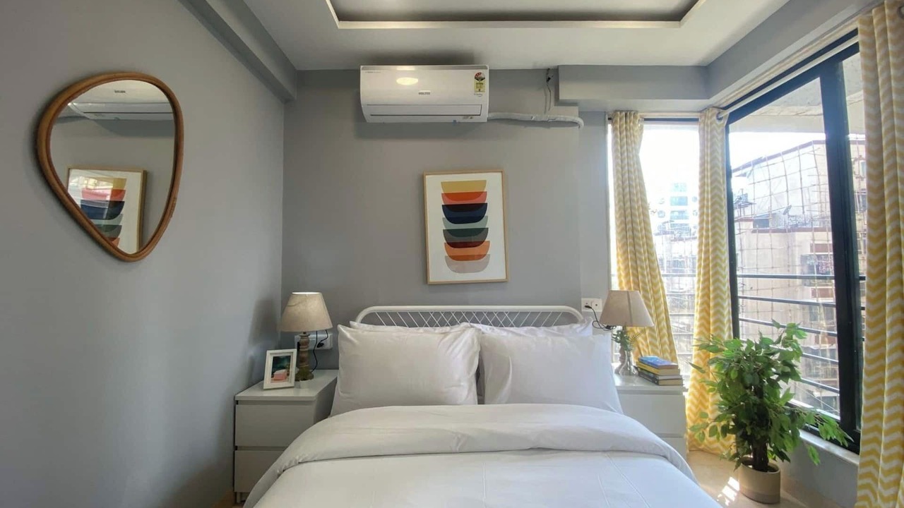 Photo of Bedroom in Pali Hill