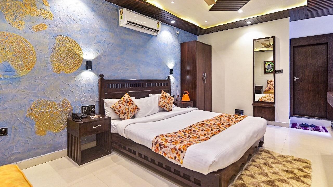 Photo of Bedroom in Pachmarhi