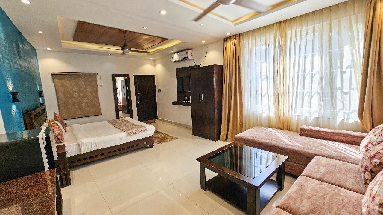 Photo of Bedroom in Pachmarhi