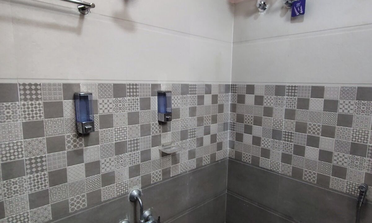 Photo of Bathroom in Tiruvannamalai